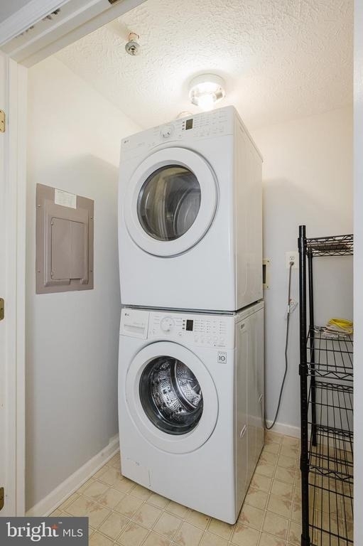 1006 Markham Court - Photo 22