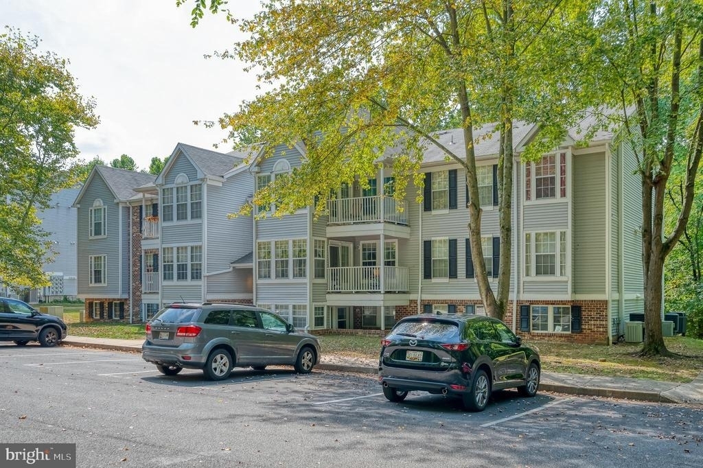 1006 Markham Court - Photo 28