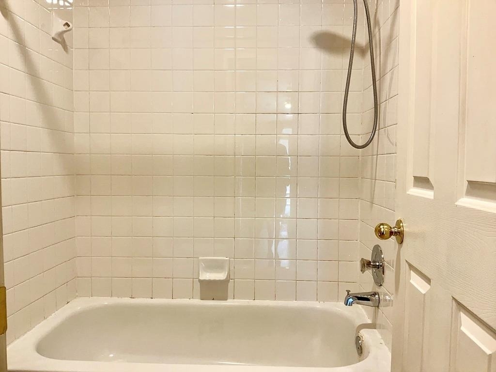 8605 Talyne Chaise Cir - Photo 13