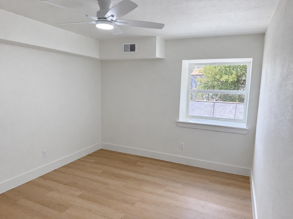 2904 Sweeney Ln - Photo 12