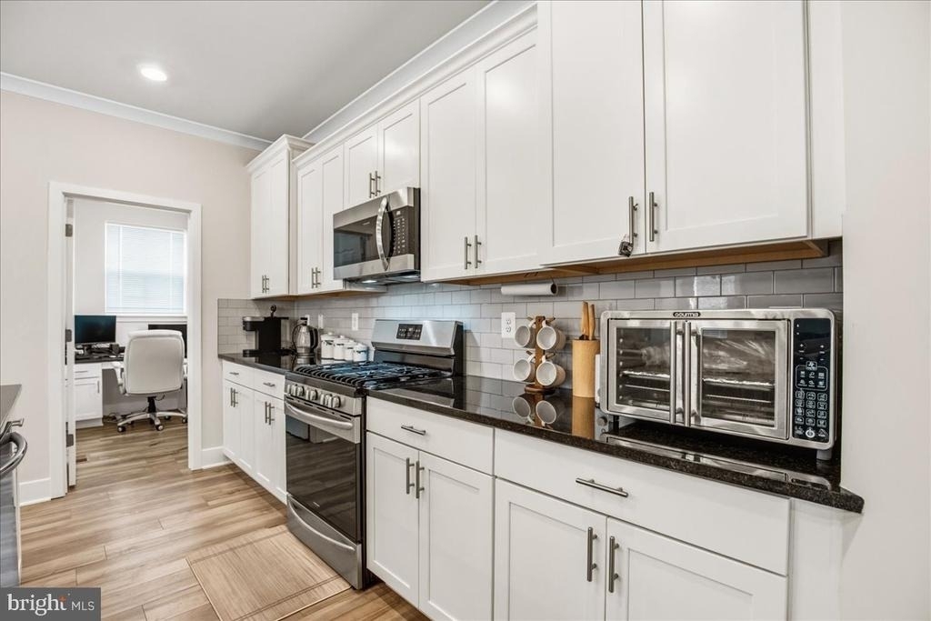 5688 Lewis Carroll Drive - Photo 24