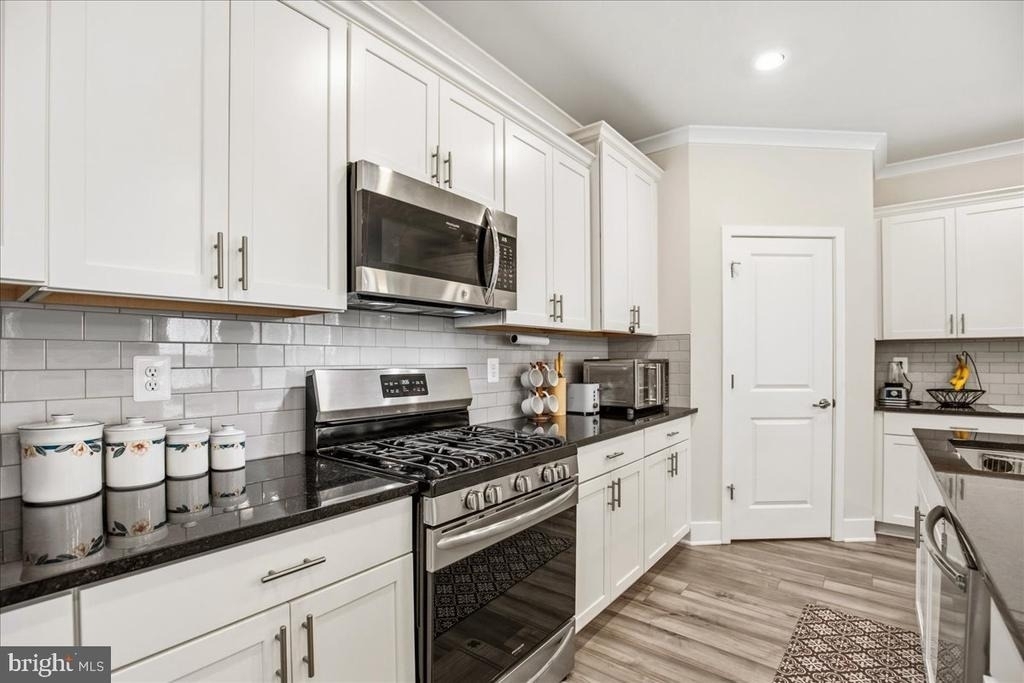 5688 Lewis Carroll Drive - Photo 20
