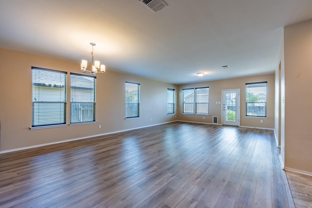 12416 Dwight Eisenhower St - Photo 1