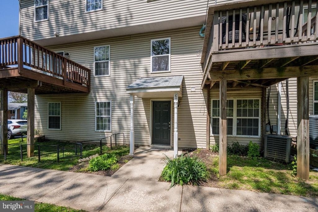 61 Shetland Circle - Photo 0