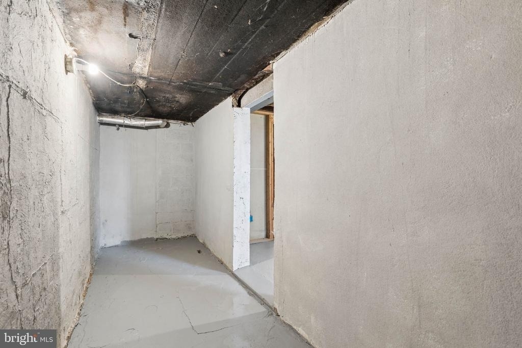 540 46th Street - Photo 23