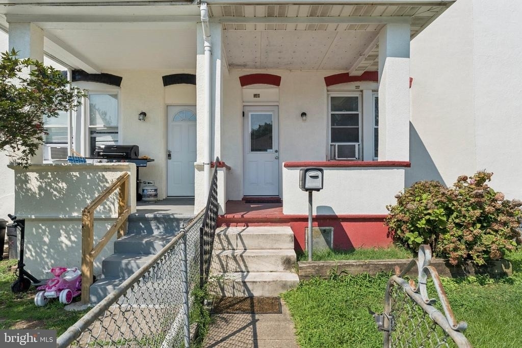 540 46th Street - Photo 4