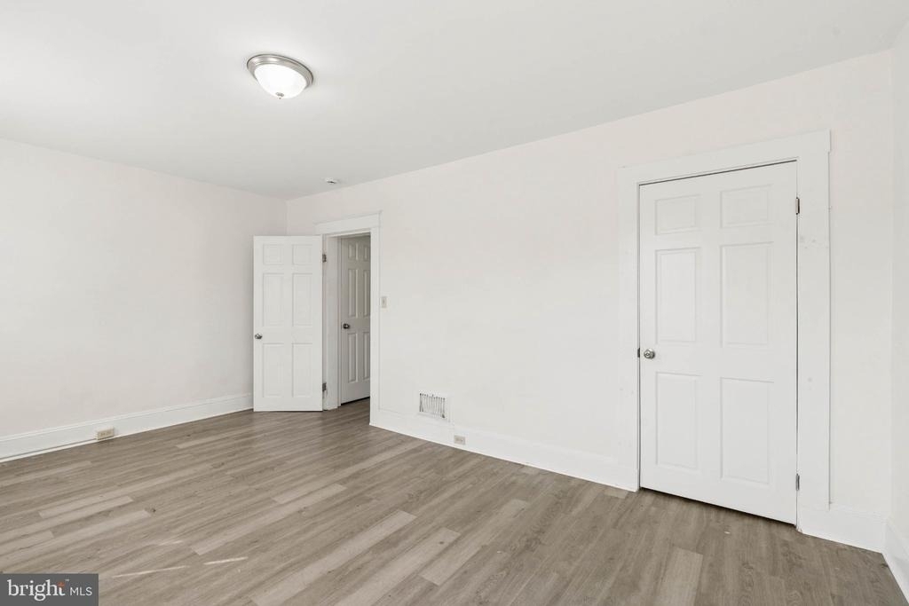 540 46th Street - Photo 33