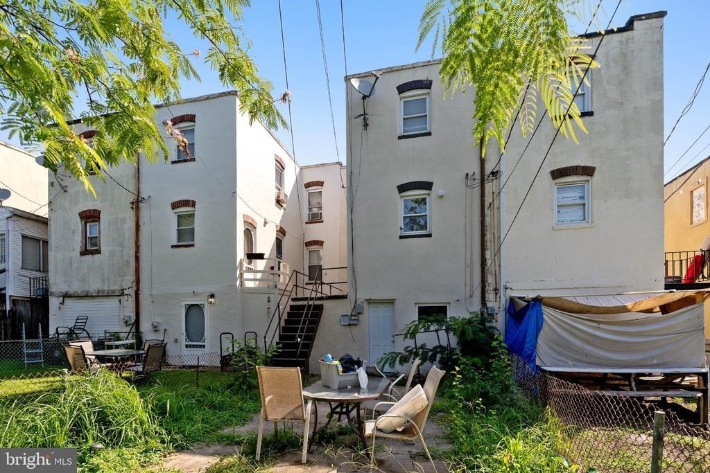 540 46th Street - Photo 39