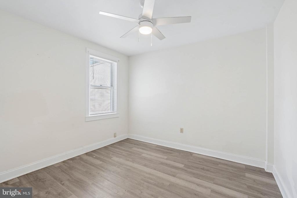 540 46th Street - Photo 29
