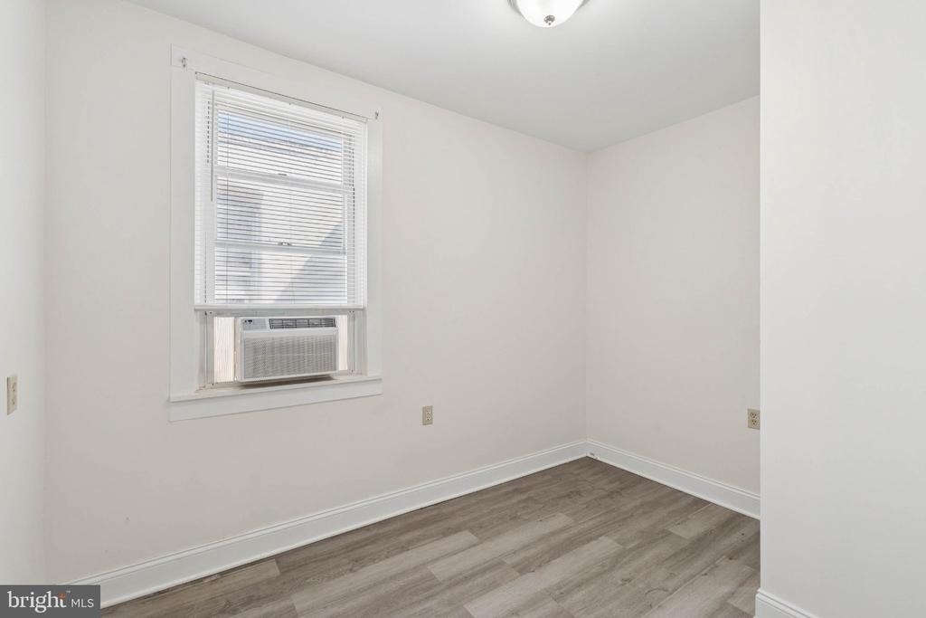 540 46th Street - Photo 26