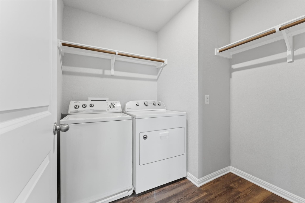 917 Lone Peak Way - Photo 25