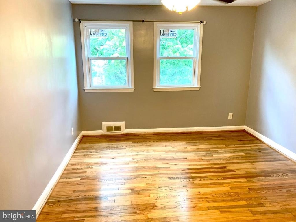 1143 Elbank Avenue - Photo 8