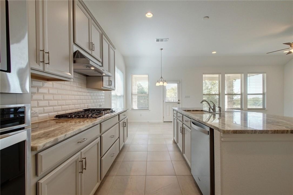 113 Meadow Wood Cv - Photo 6