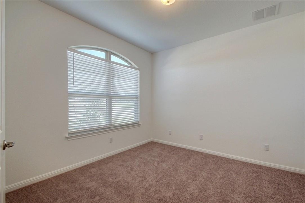 113 Meadow Wood Cv - Photo 10