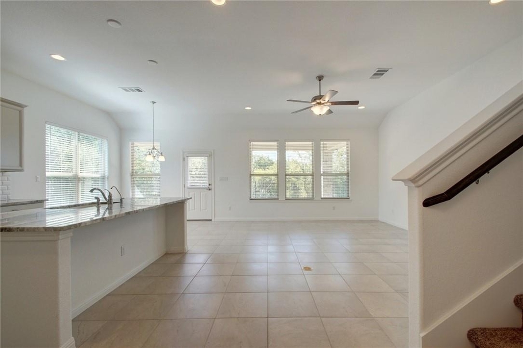 113 Meadow Wood Cv - Photo 7