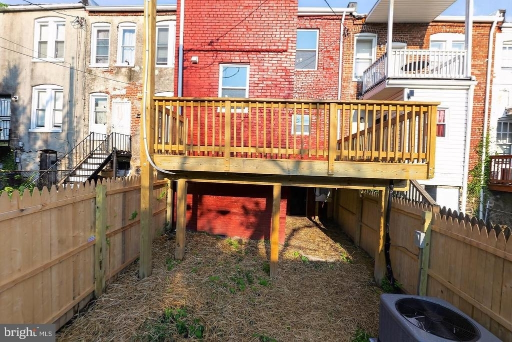 1613 N Longwood Street - Photo 30