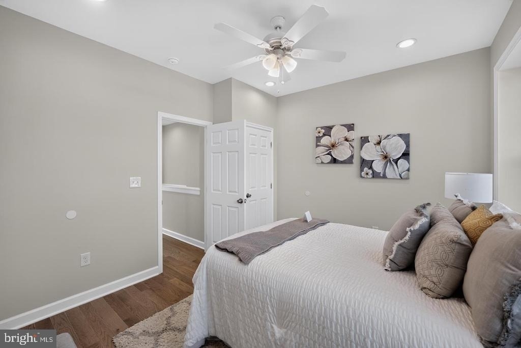 1613 N Longwood Street - Photo 18