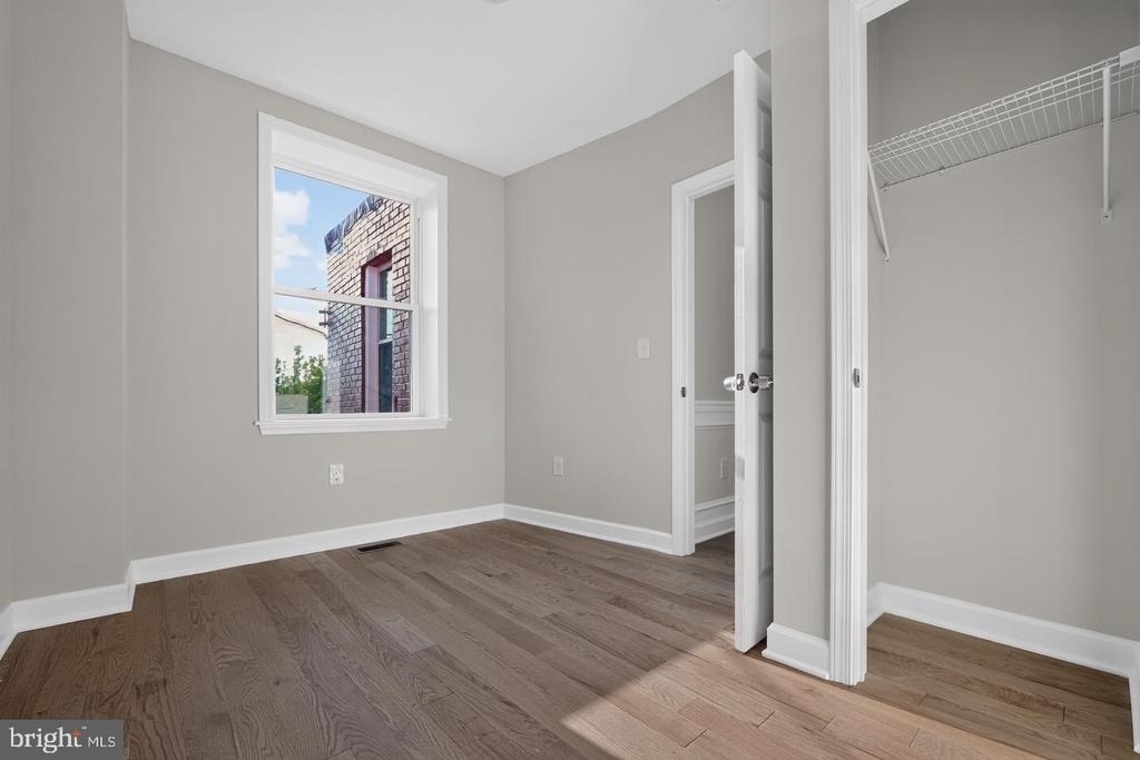 1613 N Longwood Street - Photo 21