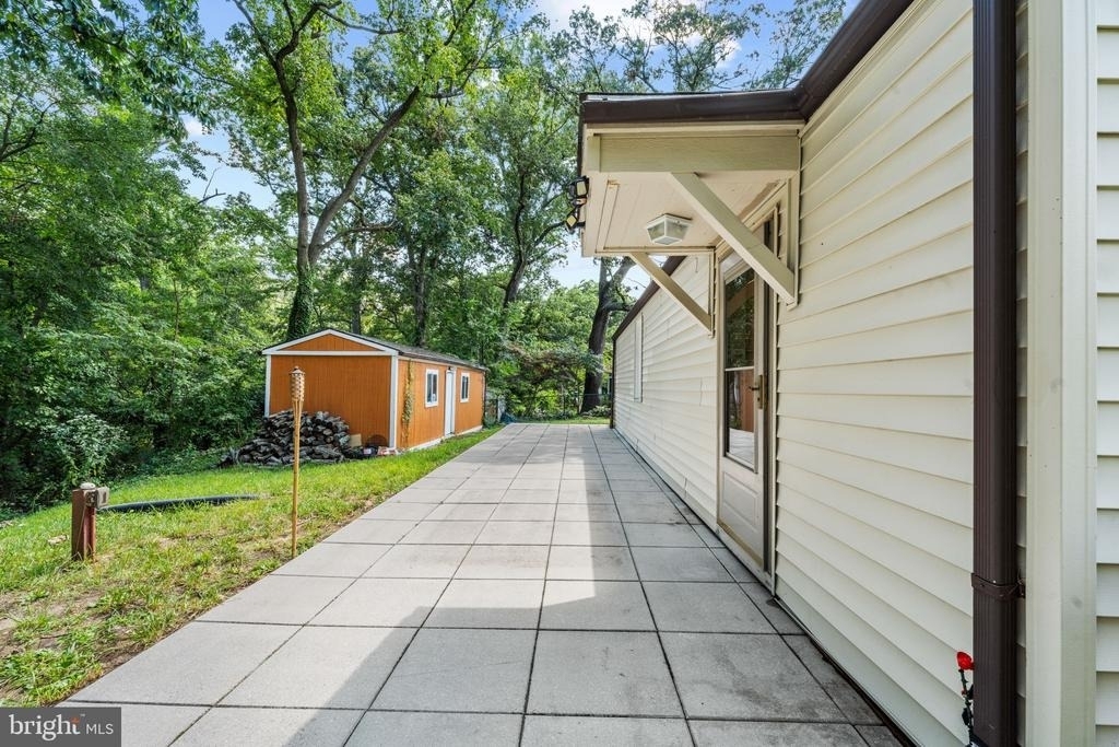 1342 Edna Road - Photo 21