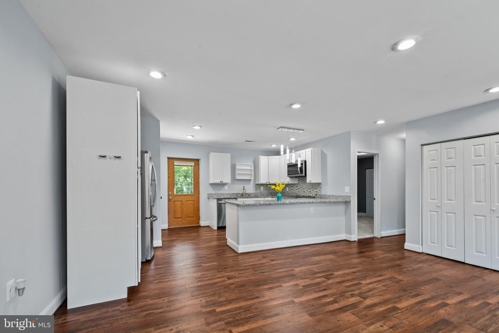 1342 Edna Road - Photo 6