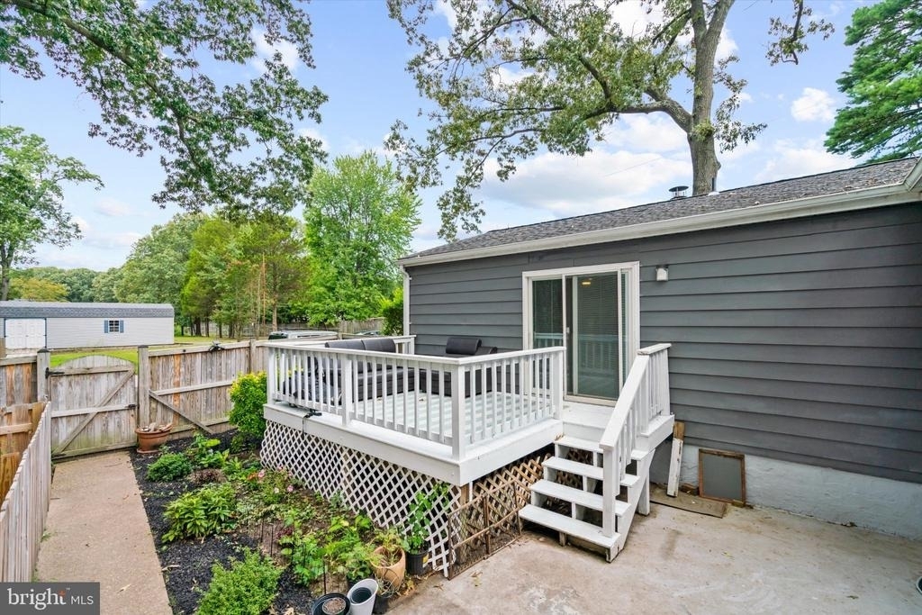 7960 Telegraph Rd - Photo 42