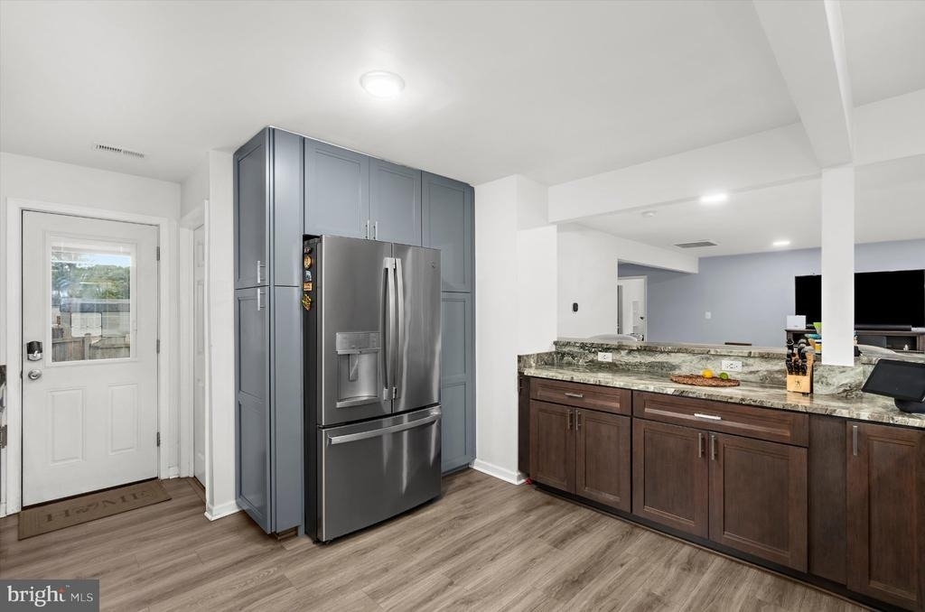 7960 Telegraph Rd - Photo 20