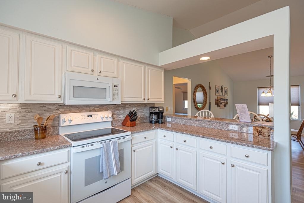 18565 Orton Circle - Photo 4
