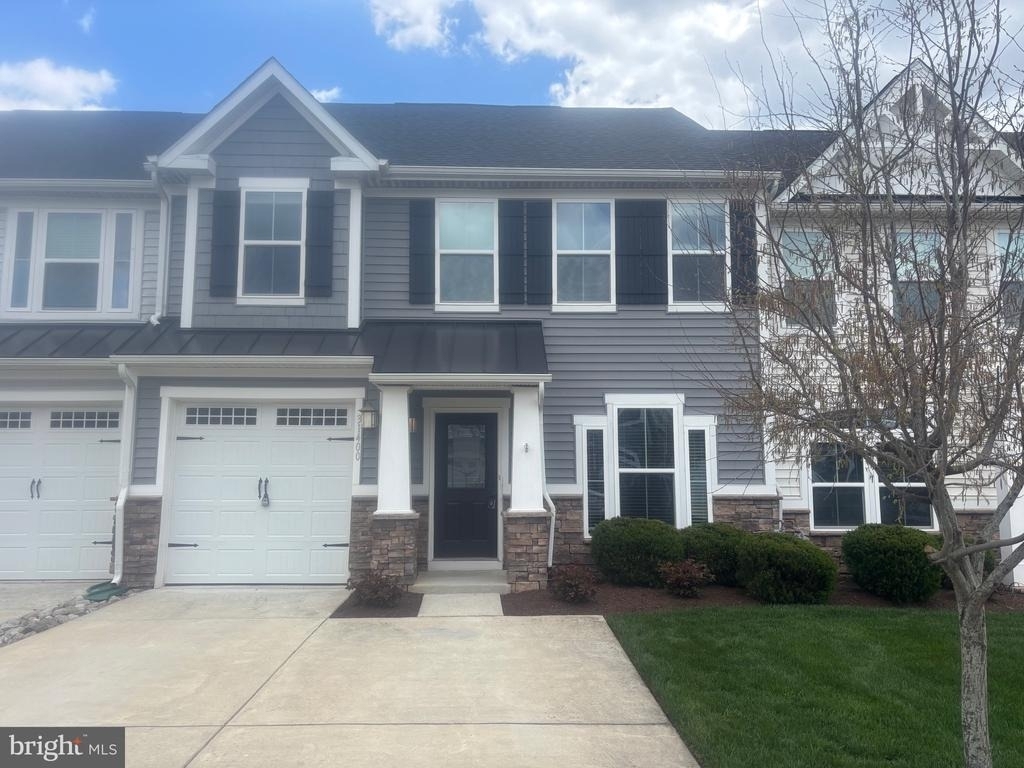 31400 Falmouth Way - Photo 0