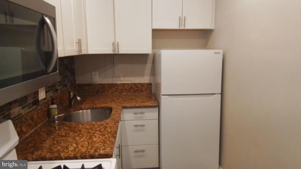 1010 25th Street Nw - Photo 12