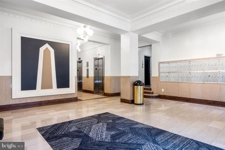 1010 25th Street Nw - Photo 2