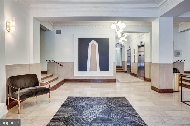 1010 25th Street Nw - Photo 3