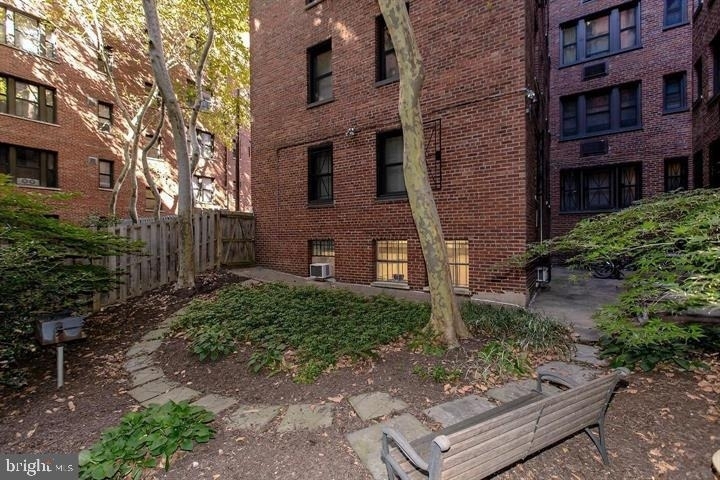 1010 25th Street Nw - Photo 14