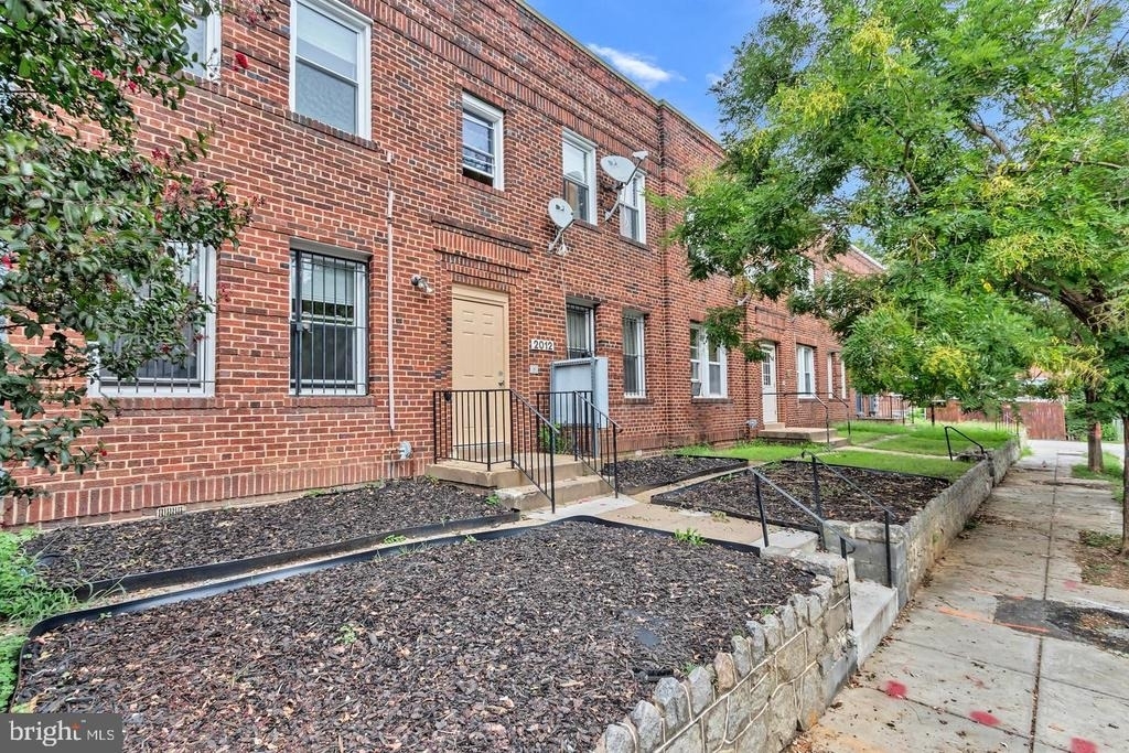 2012 Rosedale Street Ne - Photo 12