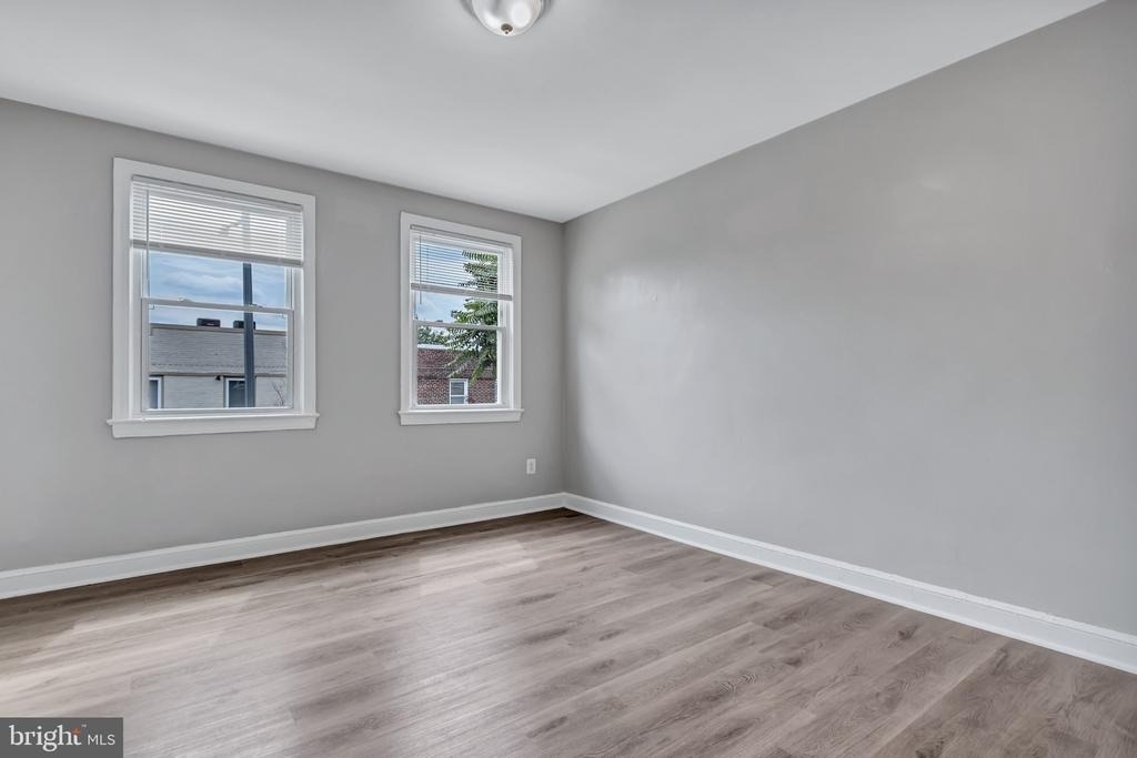 2012 Rosedale Street Ne - Photo 2
