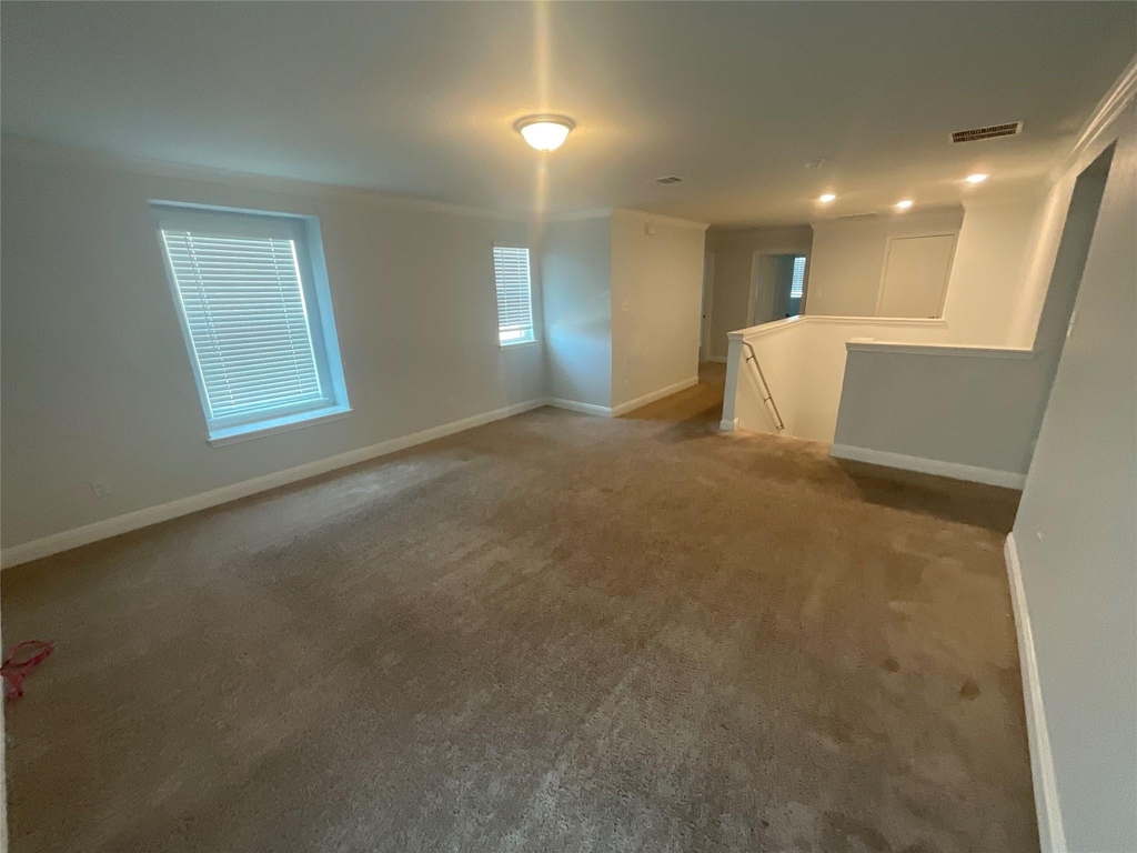 13821 Abraham Lincoln St - Photo 11