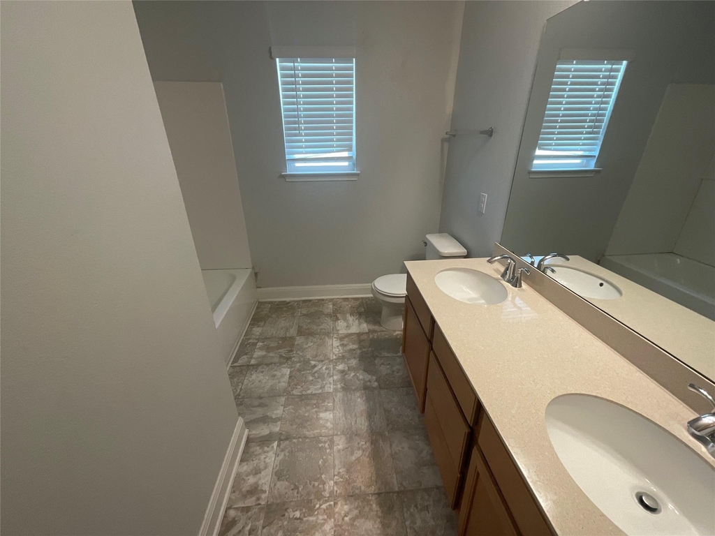 13821 Abraham Lincoln St - Photo 20