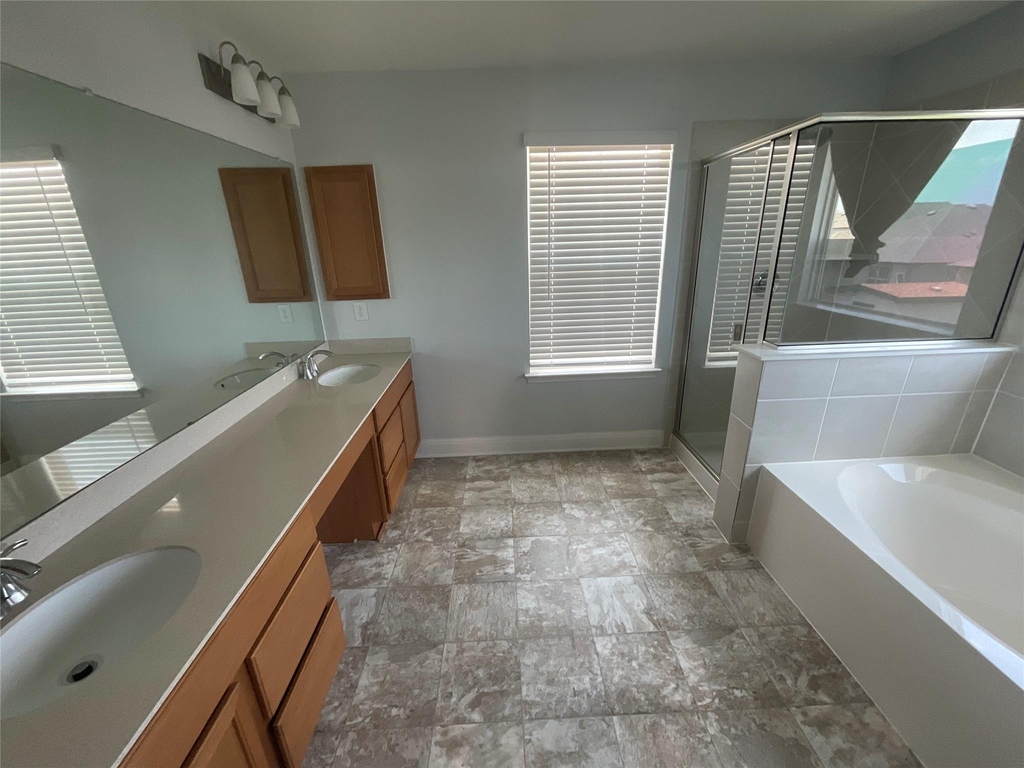 13821 Abraham Lincoln St - Photo 16