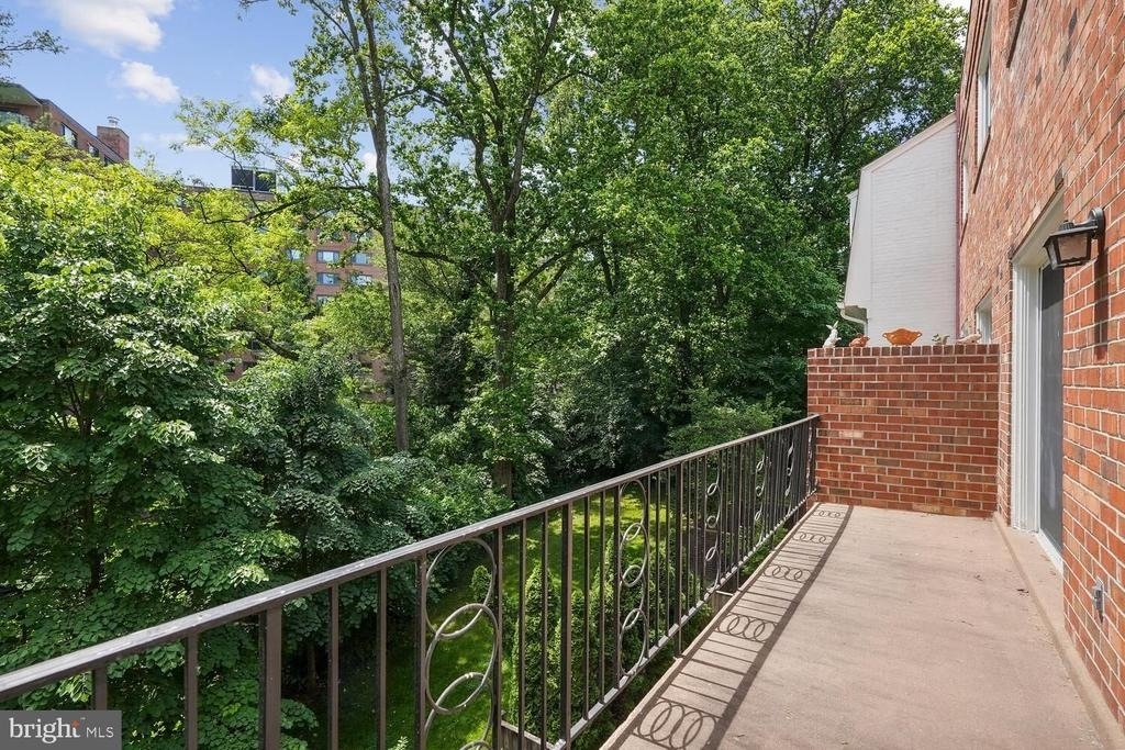 3231 Sutton Place Nw - Photo 4
