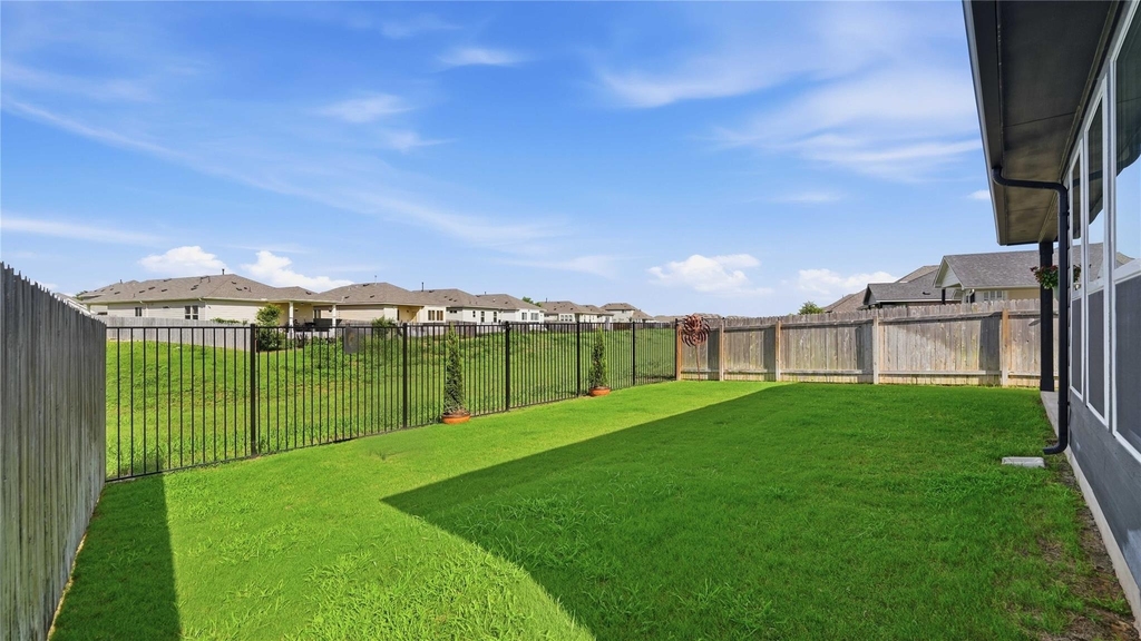 968 Blue Oak Blvd - Photo 2