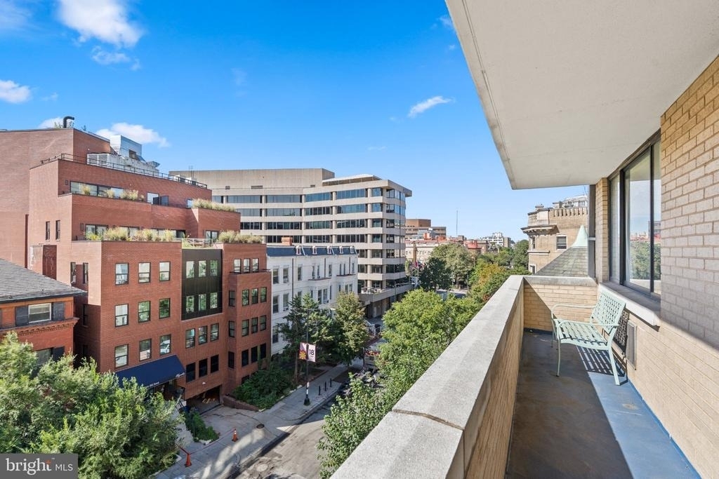 1325 18th Street Nw - Photo 2