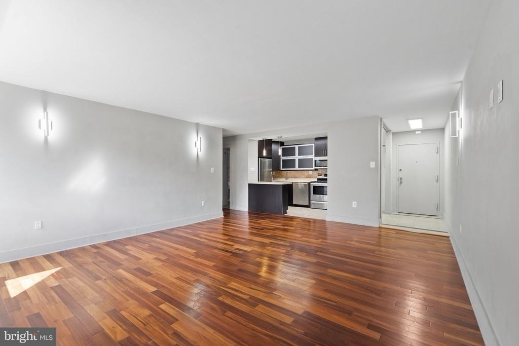 1325 18th Street Nw - Photo 3