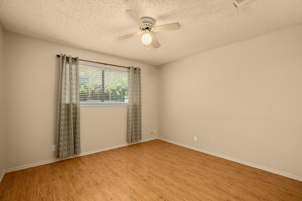 3505 Rocky Hollow Trl - Photo 11