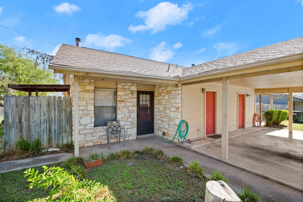 3505 Rocky Hollow Trl - Photo 1