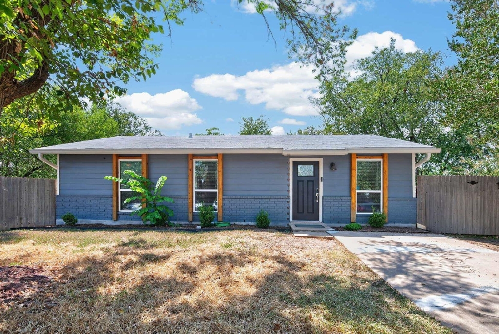 6021 Bluebell Cir - Photo 1