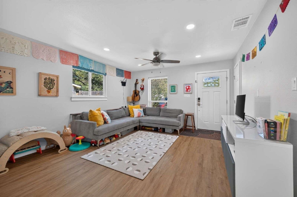 6021 Bluebell Cir - Photo 4