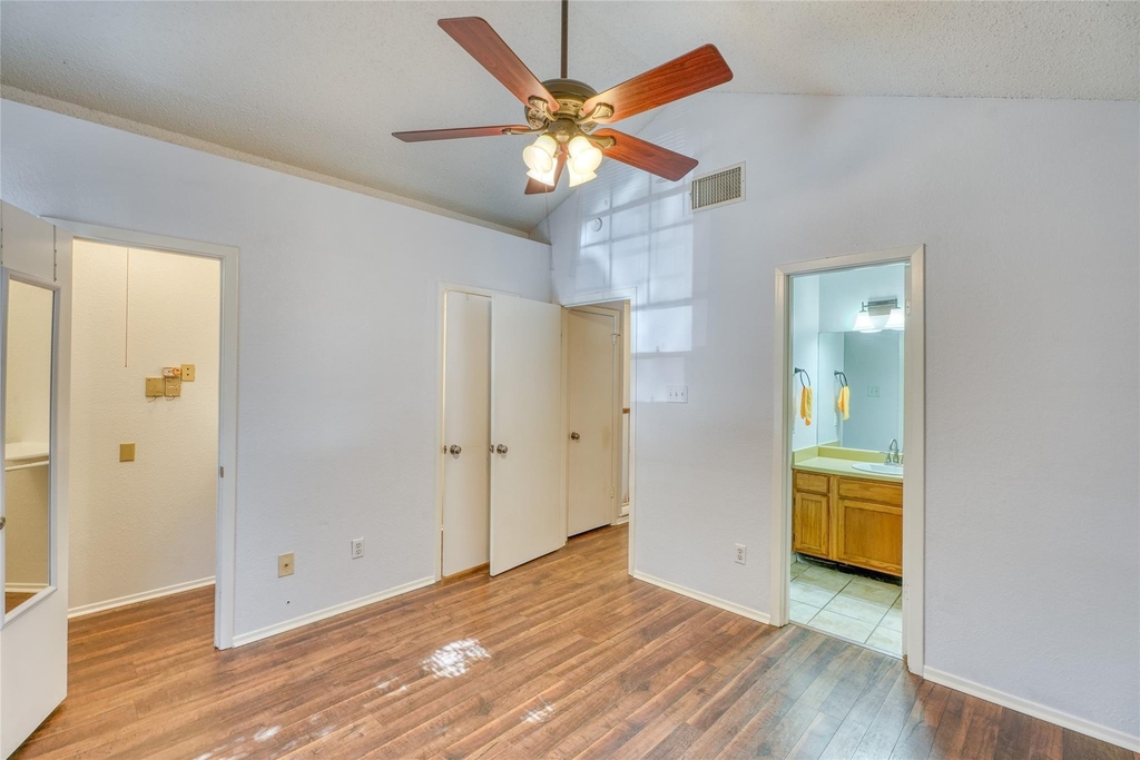 1411 Gracy Farms Ln - Photo 16