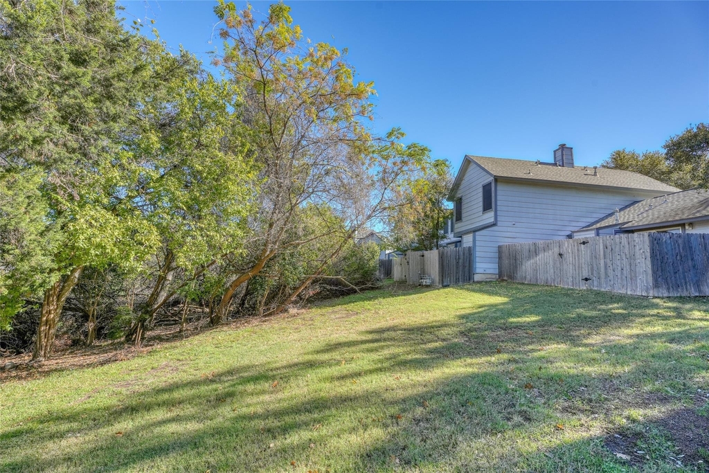 1411 Gracy Farms Ln - Photo 32
