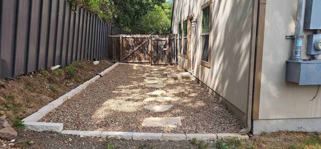 709 Franklin Blvd - Photo 8