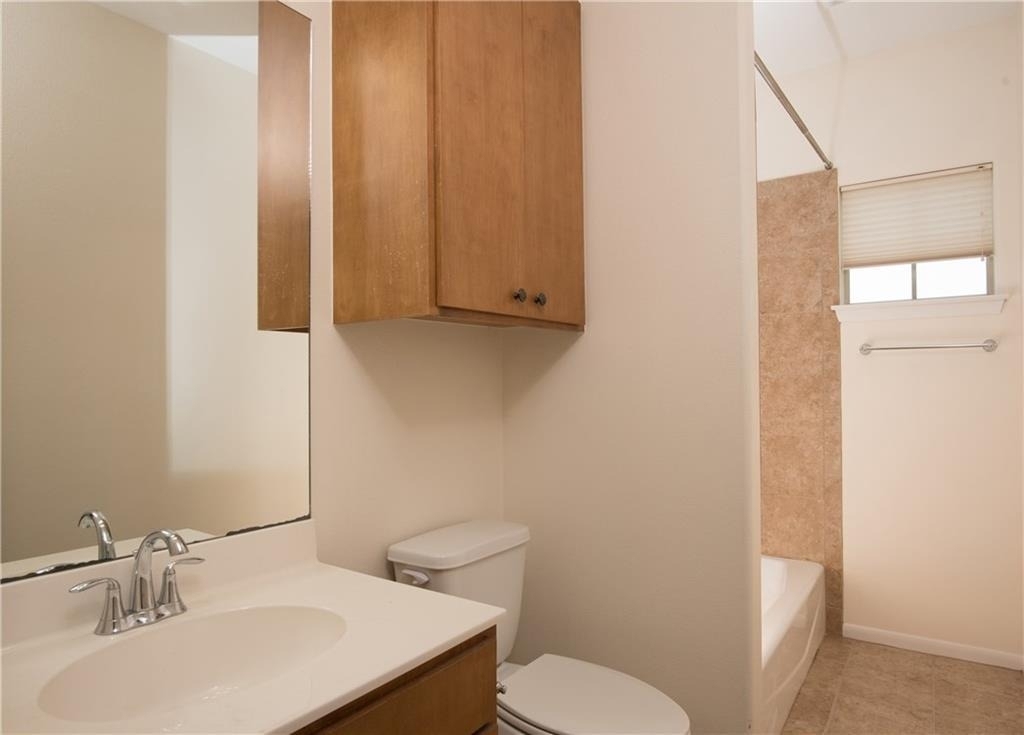 709 Franklin Blvd - Photo 7