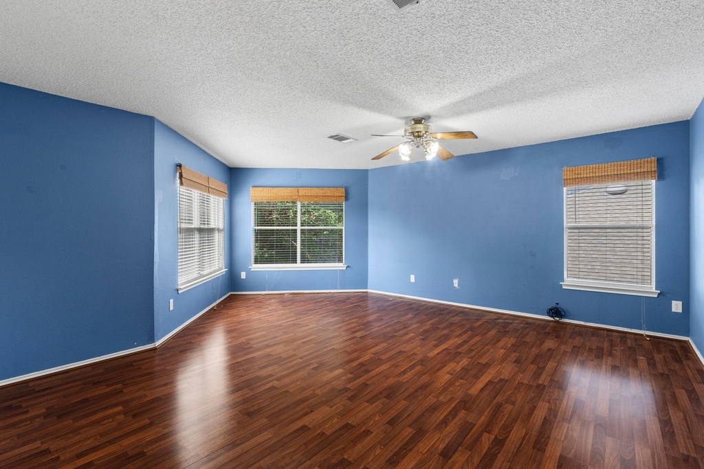1704 Matagorda Dr - Photo 18